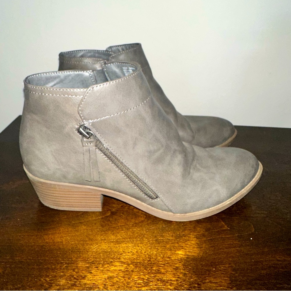 Arizona Gray Ankle Bootie with Side Zip